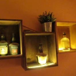 Diófa Pinyó Bar Budapest - Belső