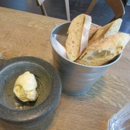 DNB Budapest, Budapest - Étel/ital