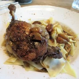 DNB Budapest, Budapest - Étel/ital