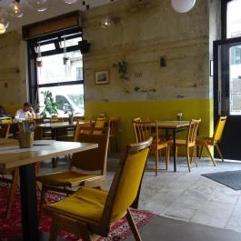 Dobrumba Budapest - Belső