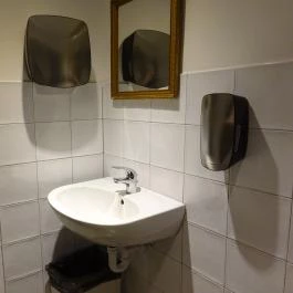 Dobrumba Budapest - Mosdó