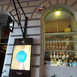 DOC Vino Bar Budapest - Külső kép