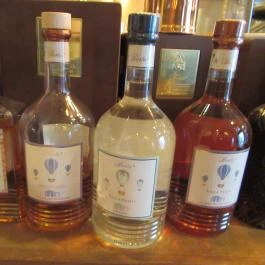 DOC Vino Bar Budapest - Étel/ital