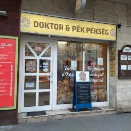 Doktor & Pék - Bajcsy-Zsilinszky út Budapest - Külső kép