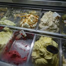 Dolce Vita Olasz Fagylaltozó Szolnok - Étel/ital