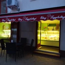 Dolce Vita Olasz Fagylaltozó Szolnok - Külső kép