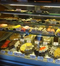 Don Bosco Családi Fagyizó & Cukrászda - Bécs út