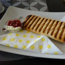 Dori's Lunchroom Budapest - Étel/ital