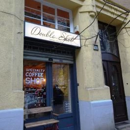 Partisan Coffee Shop Budapest - Külső kép