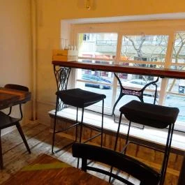 Partisan Coffee Shop Budapest - Belső