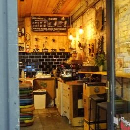 Partisan Coffee Shop Budapest - Belső