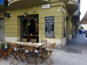 Double Shot - Veres Pálné utca Budapest