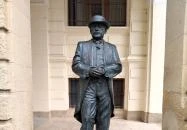 Dr. Sopronyi-Thurner Mihály szobra Sopron