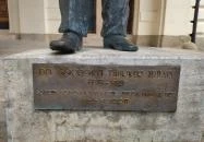 Dr. Sopronyi-Thurner Mihály szobra Sopron