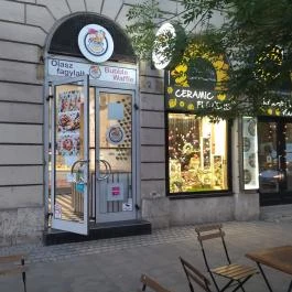 Dream Cream - Ice Cream & Bubble Waffle Budapest Budapest - Külső kép