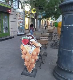 Dream Cream - Ice Cream & Bubble Waffle Budapest