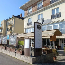 Renomé Bisztró, Miskolc - Külső kép