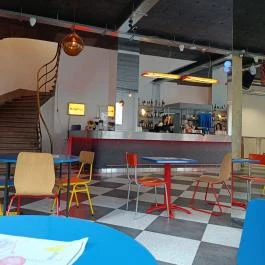 Dugattyús Budapest - Belső