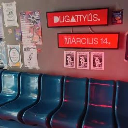 Dugattyús Budapest - Belső