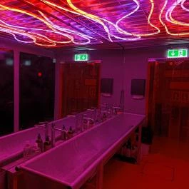 Dugattyús Budapest - Mosdó