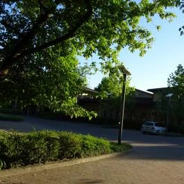 Duna Garden Hotel Budapest - Medence/kert