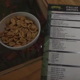 Dzsungel Kávézó & Étterem, Budapest - Étel/ital