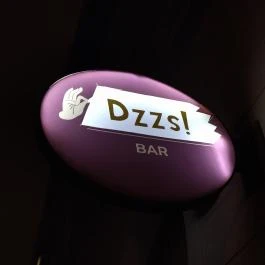 Dzzs Bár Budapest - Külső kép