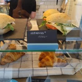 EARLY Specialty Coffee Bar Budapest - Étel/ital