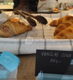 EARLY Specialty Coffee Bar