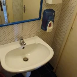 Édeni Vegán – Kézműves Vegetáriánus Étterem, Budapest - Mosdó