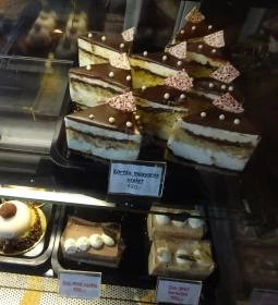 Édes-Gyömbér Cukrászda