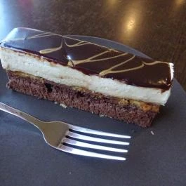 Édes-Gyömbér Cukrászda Budapest - Étel/ital