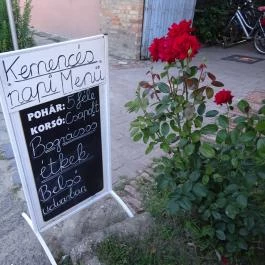 Édeske Cukrász Műhelye, Nagymaros - Külső kép