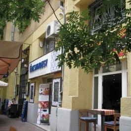 Édesmindegy, Budapest - Külső kép