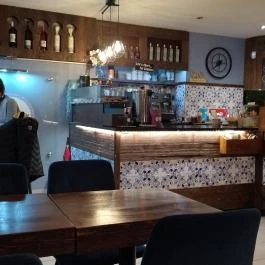 Édesmindegy, Budapest - Belső