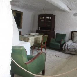 Sáfrány Kert és Egerszalóki Barlanglakások, Egerszalók - 