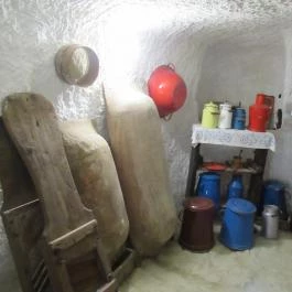 Sáfrány Kert és Egerszalóki Barlanglakások, Egerszalók - 