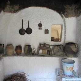 Sáfrány Kert és Egerszalóki Barlanglakások, Egerszalók - 