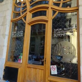 Egoist Café Budapest - Külső kép
