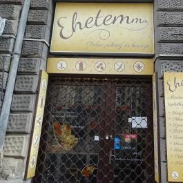 Ehetemmm, Budapest - Külső kép