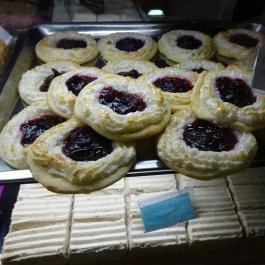 Eliza Pékség Budapest - Étel/ital