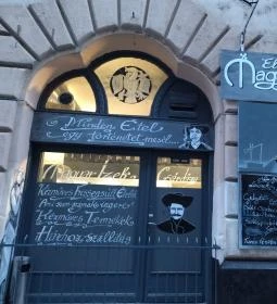 Első Magyar Betyár Kolbászosztó