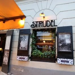 Első Pesti Rétesház Étterem, Budapest - Külső kép
