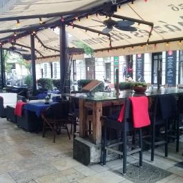 Első Pesti Rétesház Étterem Budapest - Külső kép