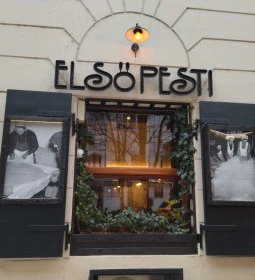 Első Pesti Rétesház Étterem