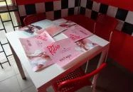 Elvis Burger Retro Diner Budapest