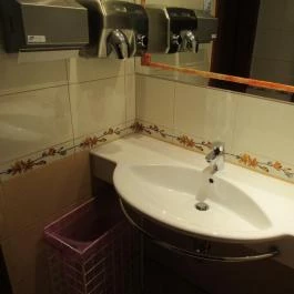 Emil Cukrászda Budapest - Mosdó