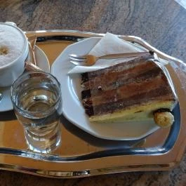 Emil Cukrászda Pilisvörösvár - Étel/ital