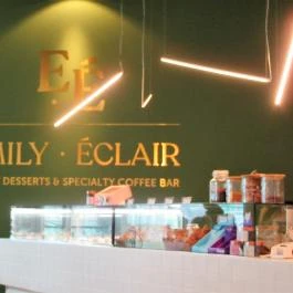 Emily Éclair - Etele Plaza Budapest - Egyéb