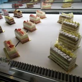 Emily Éclair - Etele Plaza Budapest - Egyéb